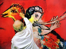 Марк Шагал за работой над фреской 