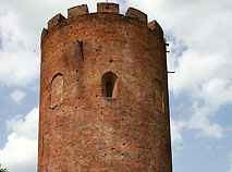 Каменецкая башня - памятник оборонительного зодчества XIII века. Брестская область
