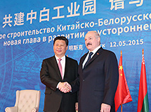Президент Беларуси Александр Лукашенко и Председатель КНР Си Цзиньпин посетили место строительства Китайско-белорусского индустриального парка 