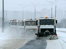 Снегоуборочная техника на автодорогах Гомеля