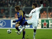 BATE vs Real. Vitaly Rodionov and Miguel Torres