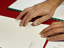 Voting in 2015 president election for visually impaired people