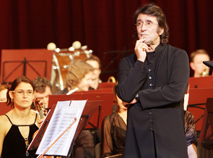 Маэстро Юрий Башмет на сцене Национального академического Большого театра оперы и балета Республики Беларусь