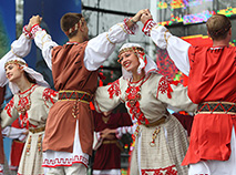 Dance ensemble performance during Belarusian Written Language Day in Shchuchin
