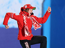 Биатлонистка Дарья Домрачева стала трехкратной олимпийской чемпионкой на Олимпиаде-2014