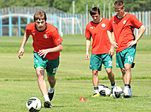 Belarus at a training session prior to the Euro 2012 qualifier