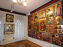 Экспозиция  древних и старообрядческих икон в  Ветковском музее