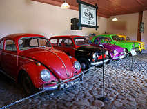 Shed with vintage cars in Dudutki