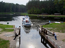 The cruiser Neman navigates Augustow Canal