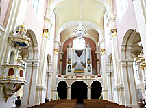 Interior of Polotsk Cathedral and its famous organ