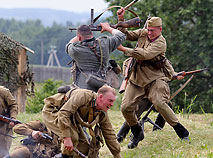 Reenactment of the first battles at the Stalin Line
