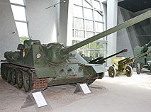 Exposition of military vehicles and weapons