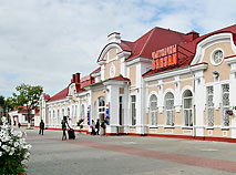 莫洛捷奇诺火车站