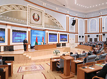 白罗斯总统亚历山大•卢卡申科与国家工商界代表举行会议（2017年12月）
